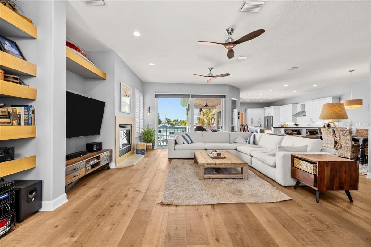 HARBOR ISLES - Residential