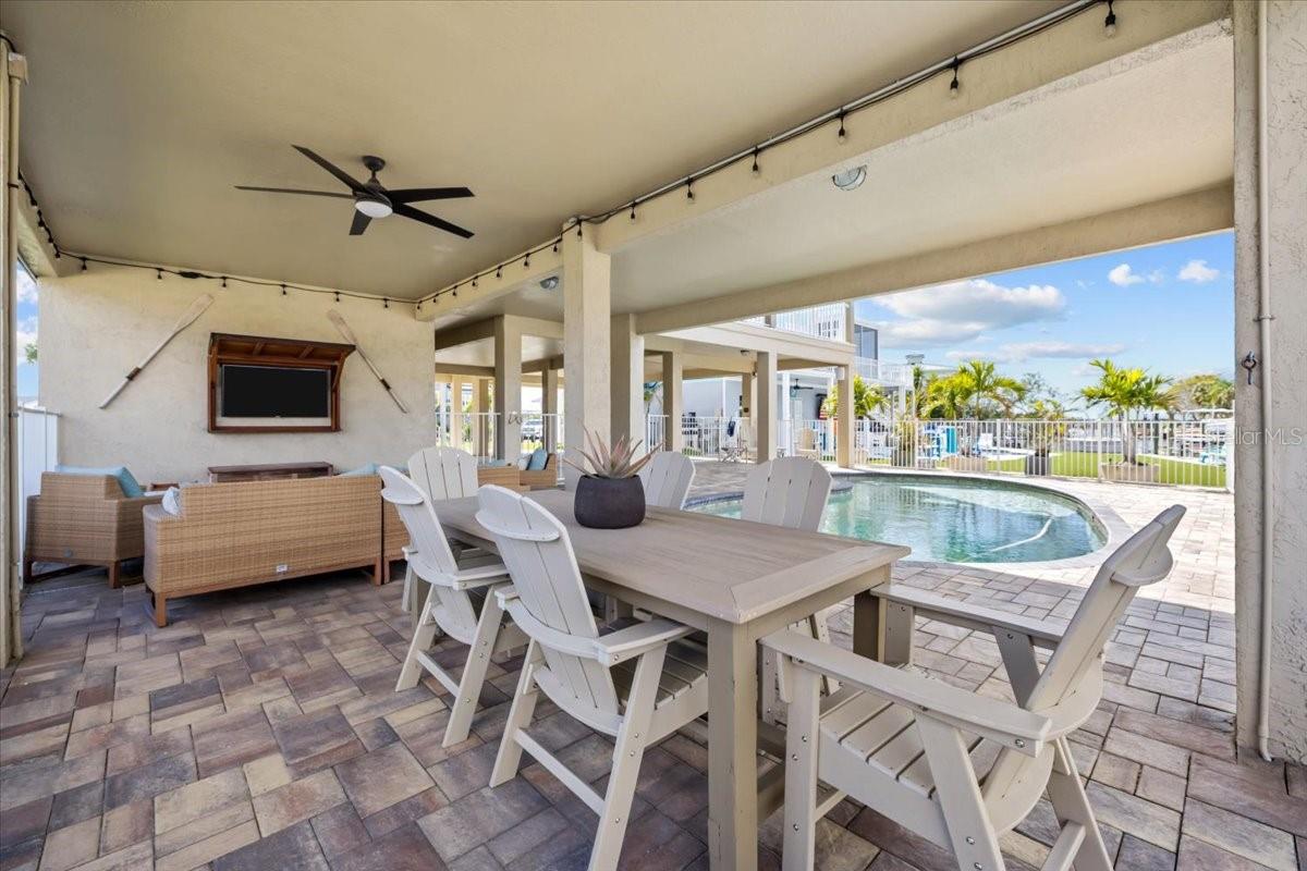 HARBOR ISLES - Residential