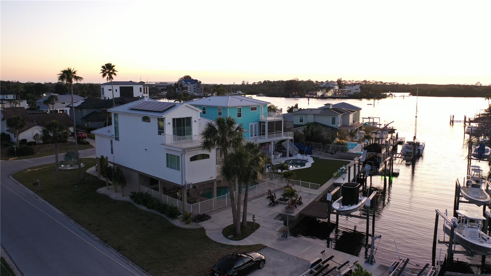 HARBOR ISLES - Residential