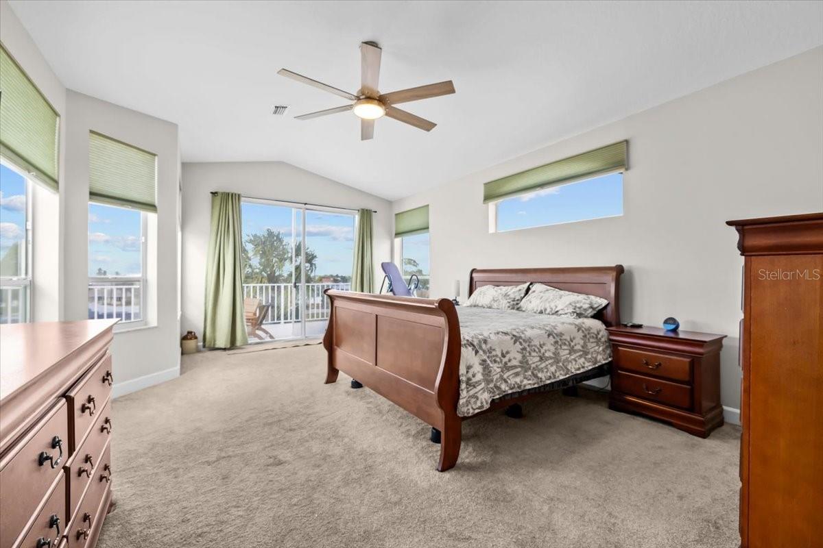 HARBOR ISLES - Residential