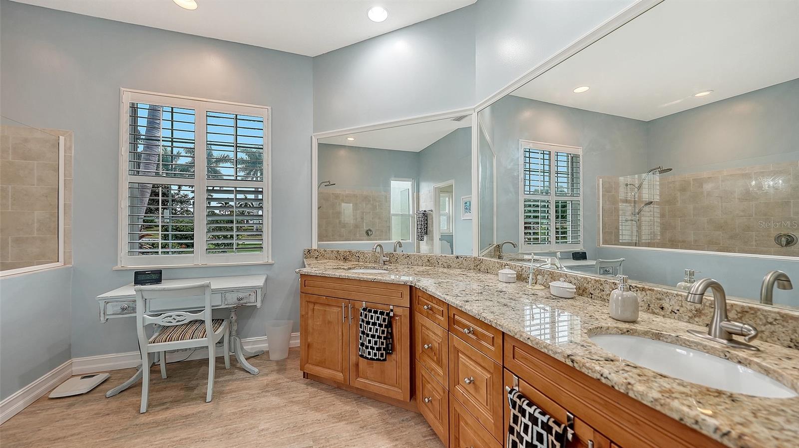 ARBOR LAKES B - Residential