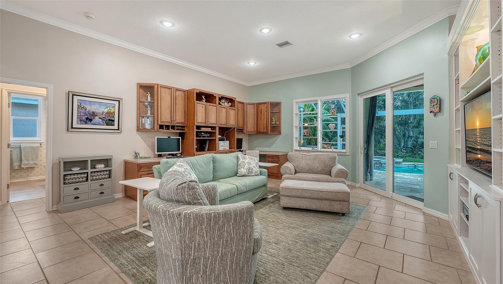 ARBOR LAKES B - Residential