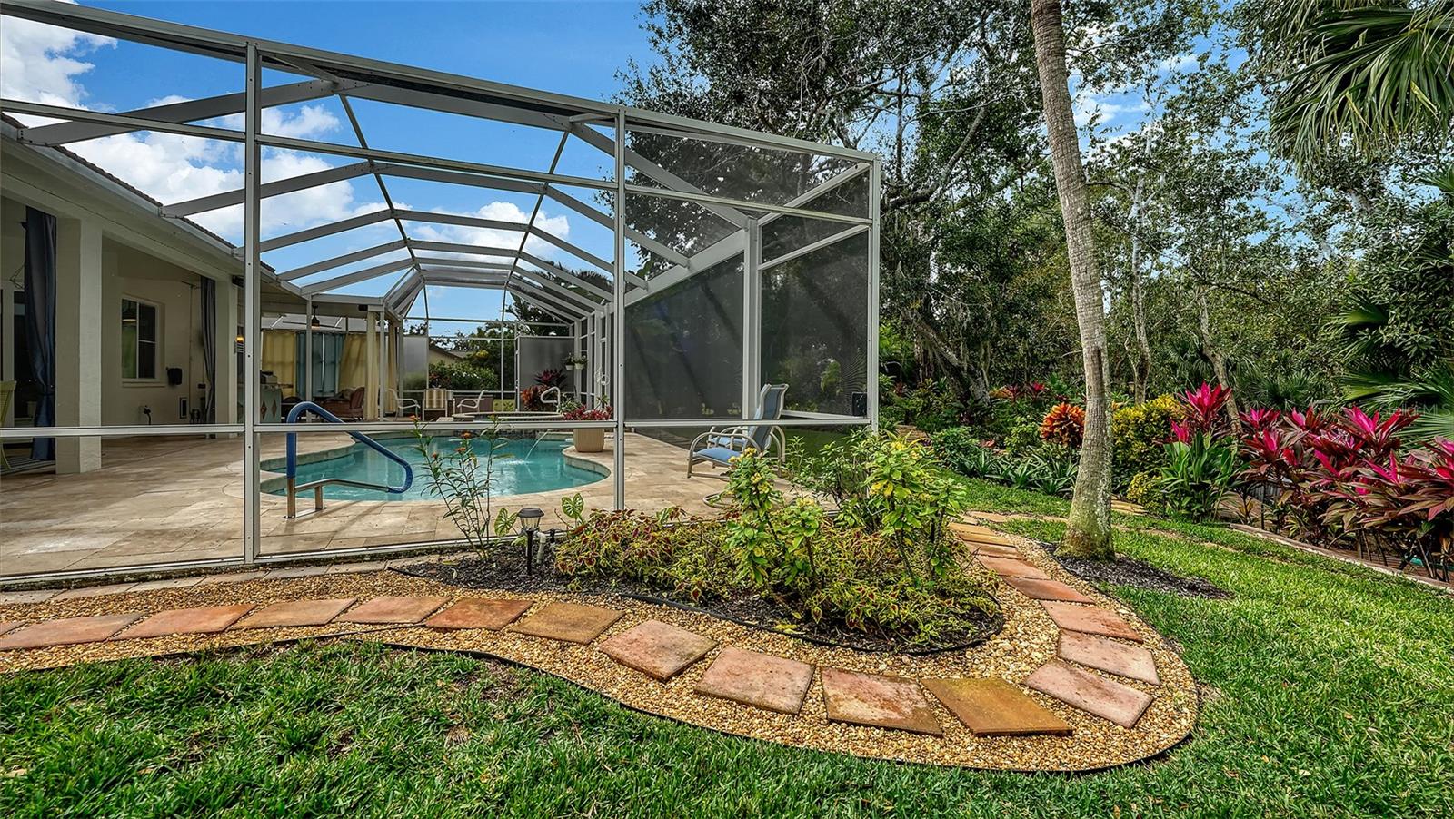 ARBOR LAKES B - Residential