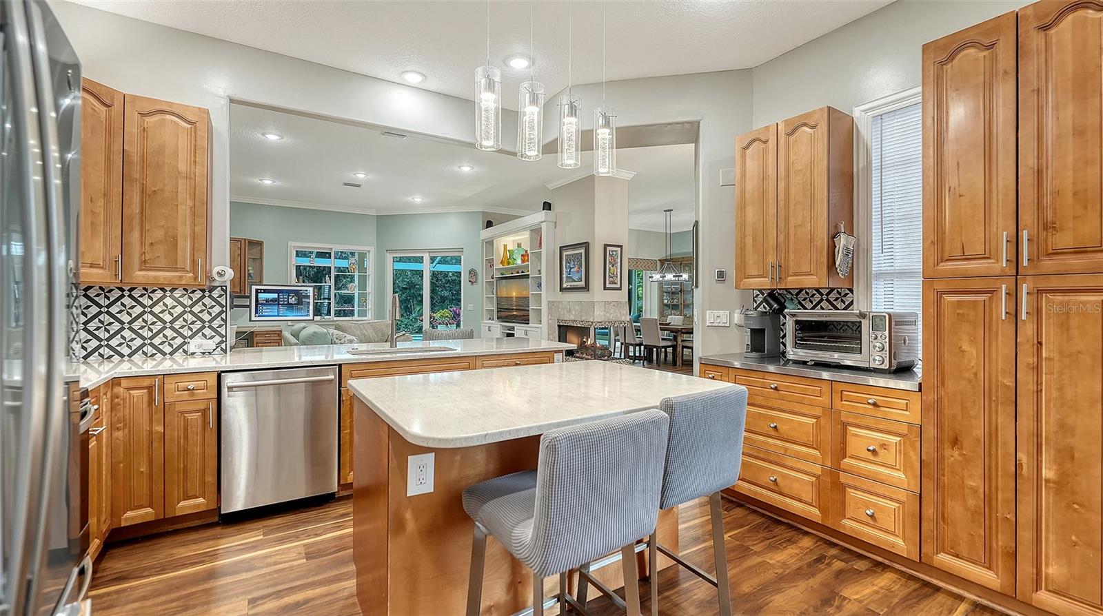 ARBOR LAKES B - Residential