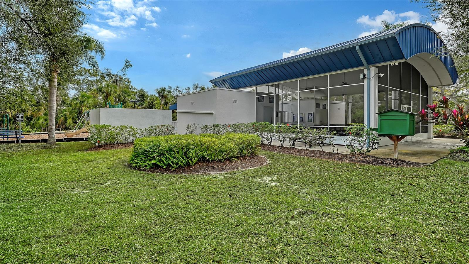 ARBOR LAKES B - Residential