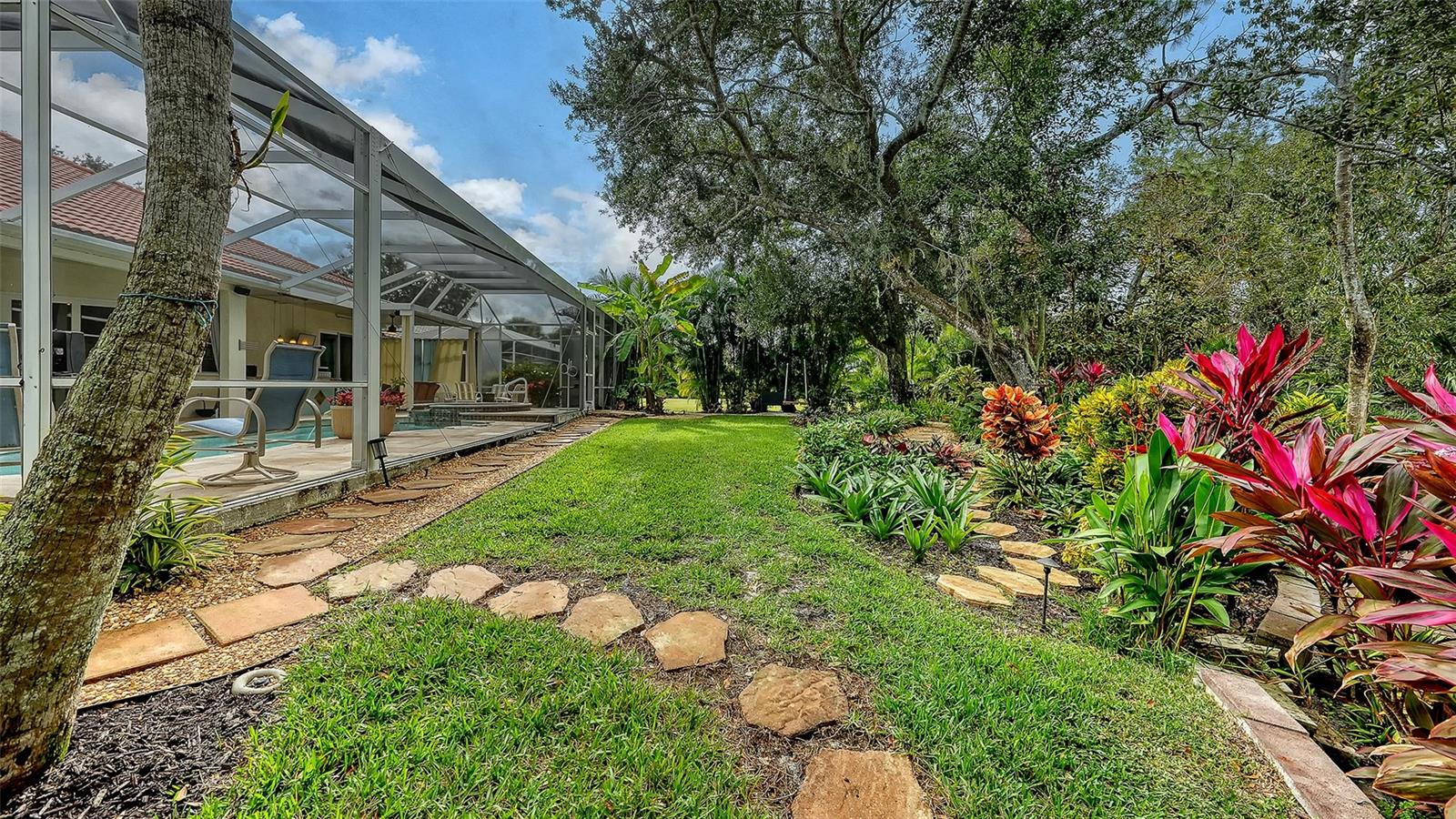 ARBOR LAKES B - Residential