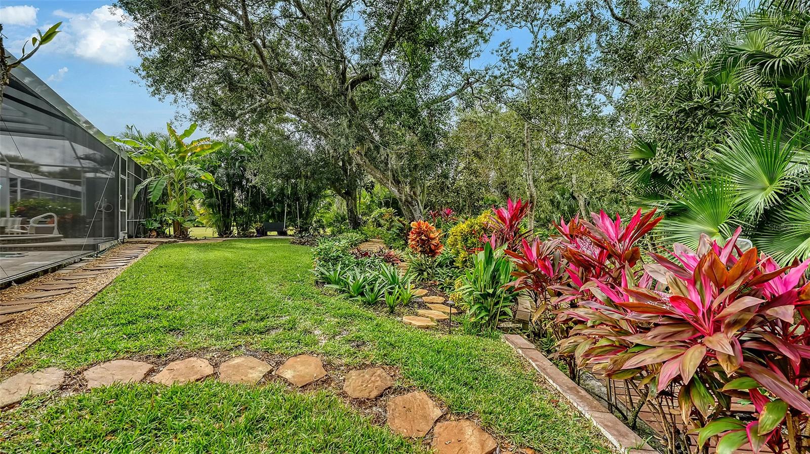 ARBOR LAKES B - Residential