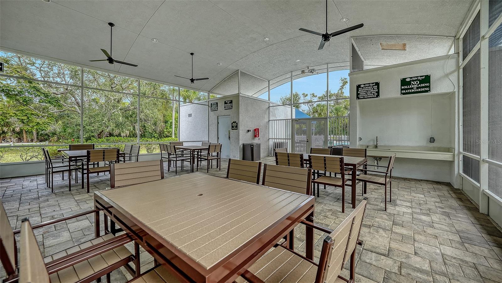 ARBOR LAKES B - Residential