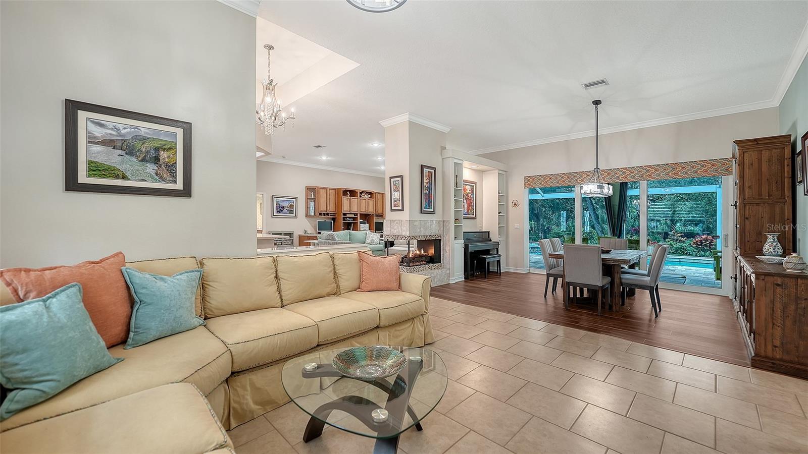 ARBOR LAKES B - Residential