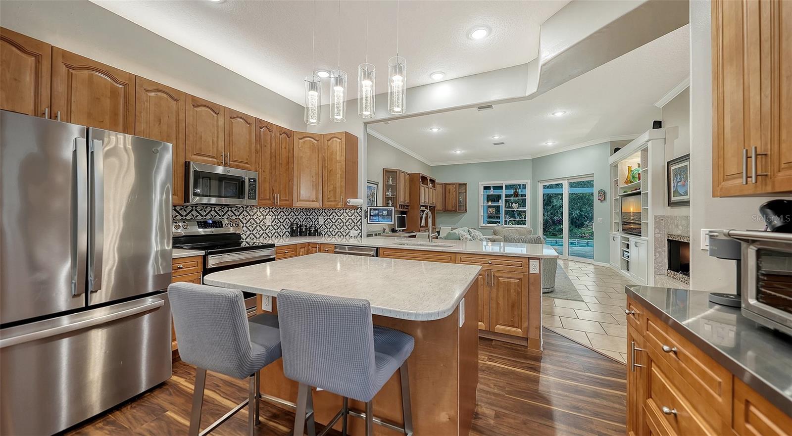 ARBOR LAKES B - Residential