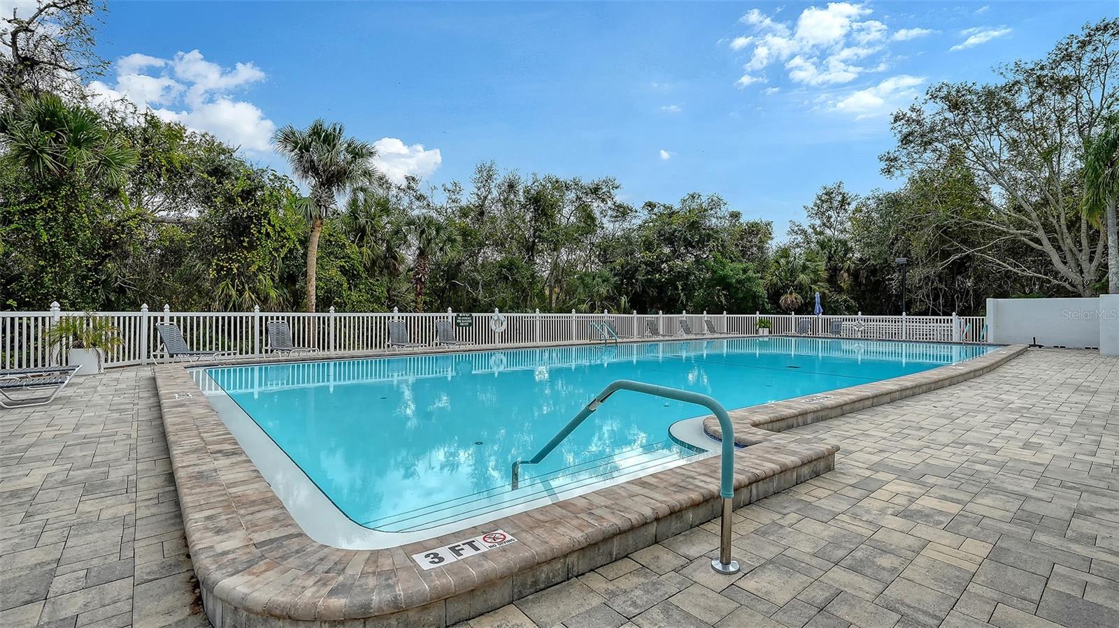 ARBOR LAKES B - Residential