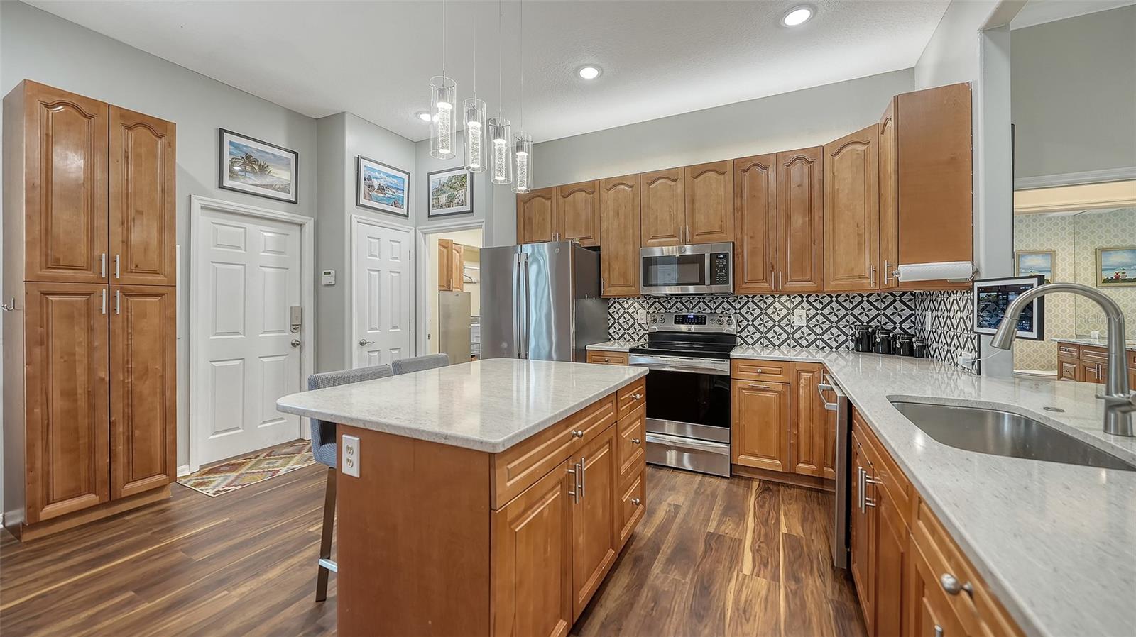 ARBOR LAKES B - Residential