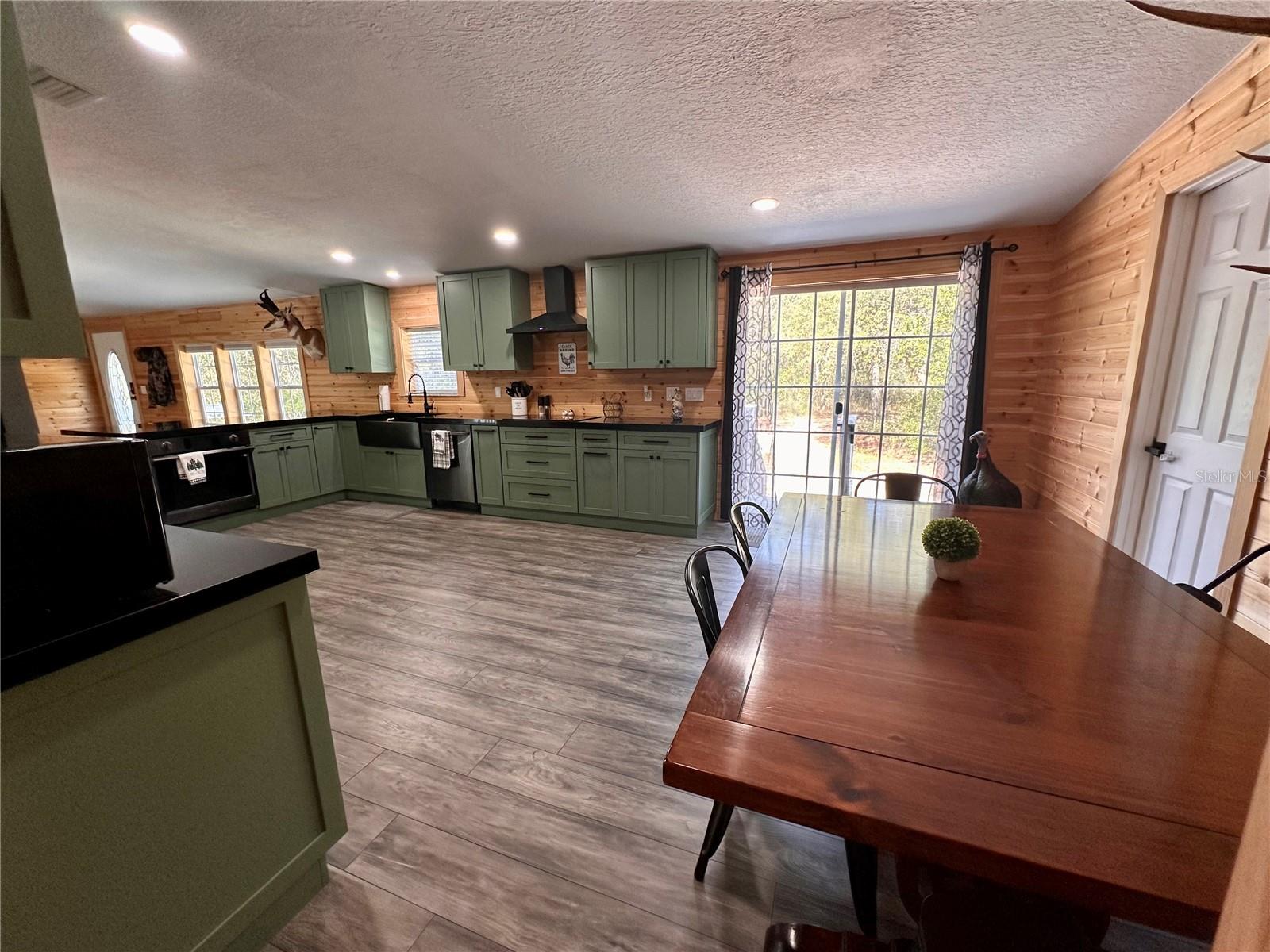 TIGER CREEK FOREST - Residential