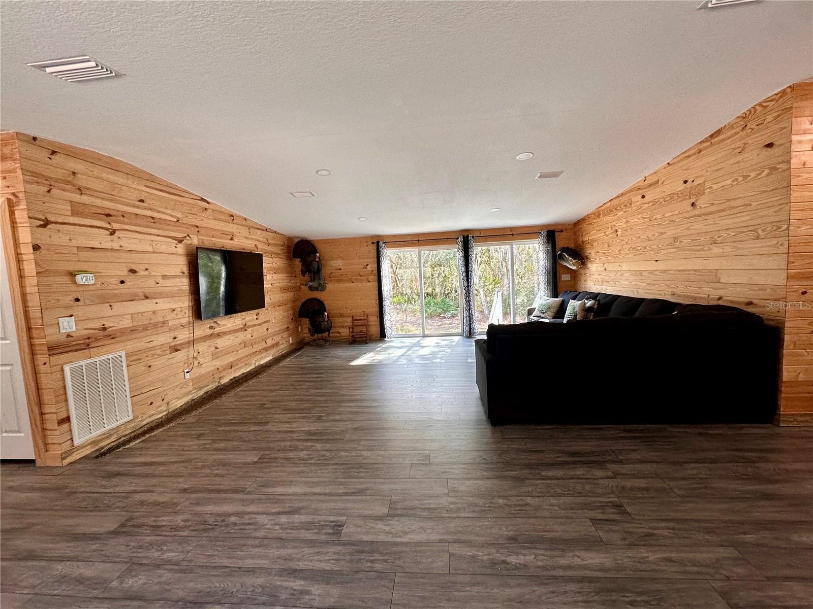 TIGER CREEK FOREST - Residential