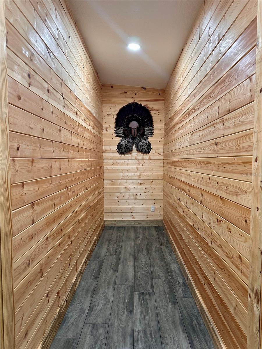 TIGER CREEK FOREST - Residential