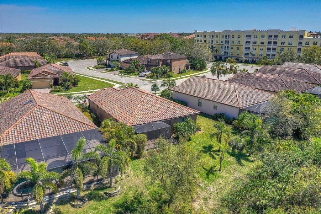 UNIVERSITY GROVES ESTATES RESERVE - Residential