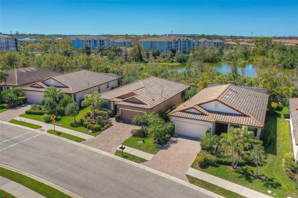 UNIVERSITY GROVES ESTATES RESERVE - Residential