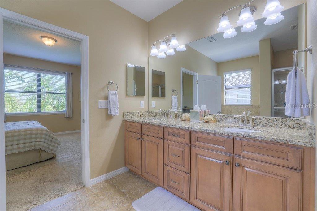 UNIVERSITY GROVES ESTATES RESERVE - Residential