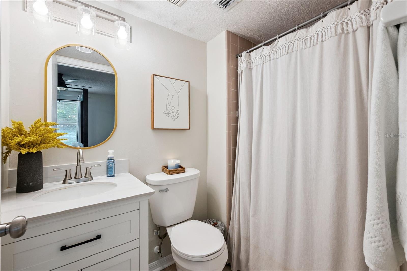 COACH HOMES AT MARINERS VILLAGE - Residential