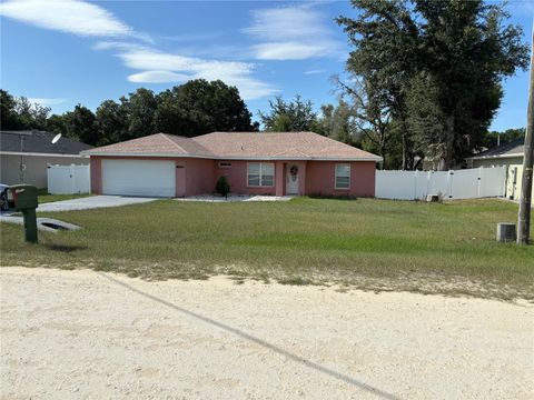 A home in DUNNELLON