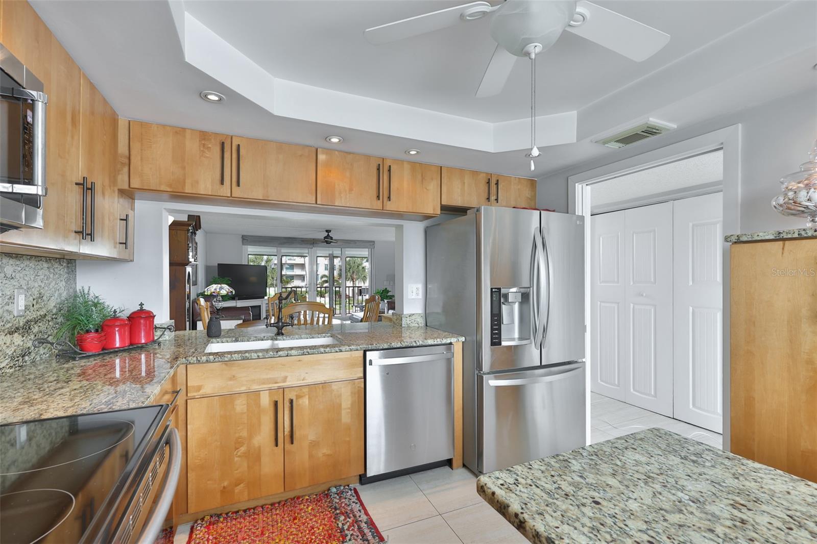 HARBOUR THE CONDO - Residential