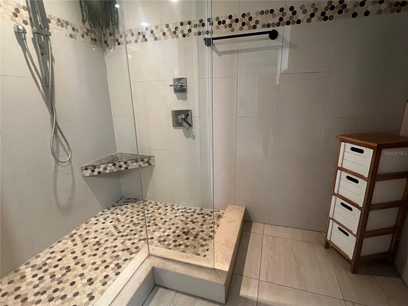 HARBOUR THE CONDO - Residential