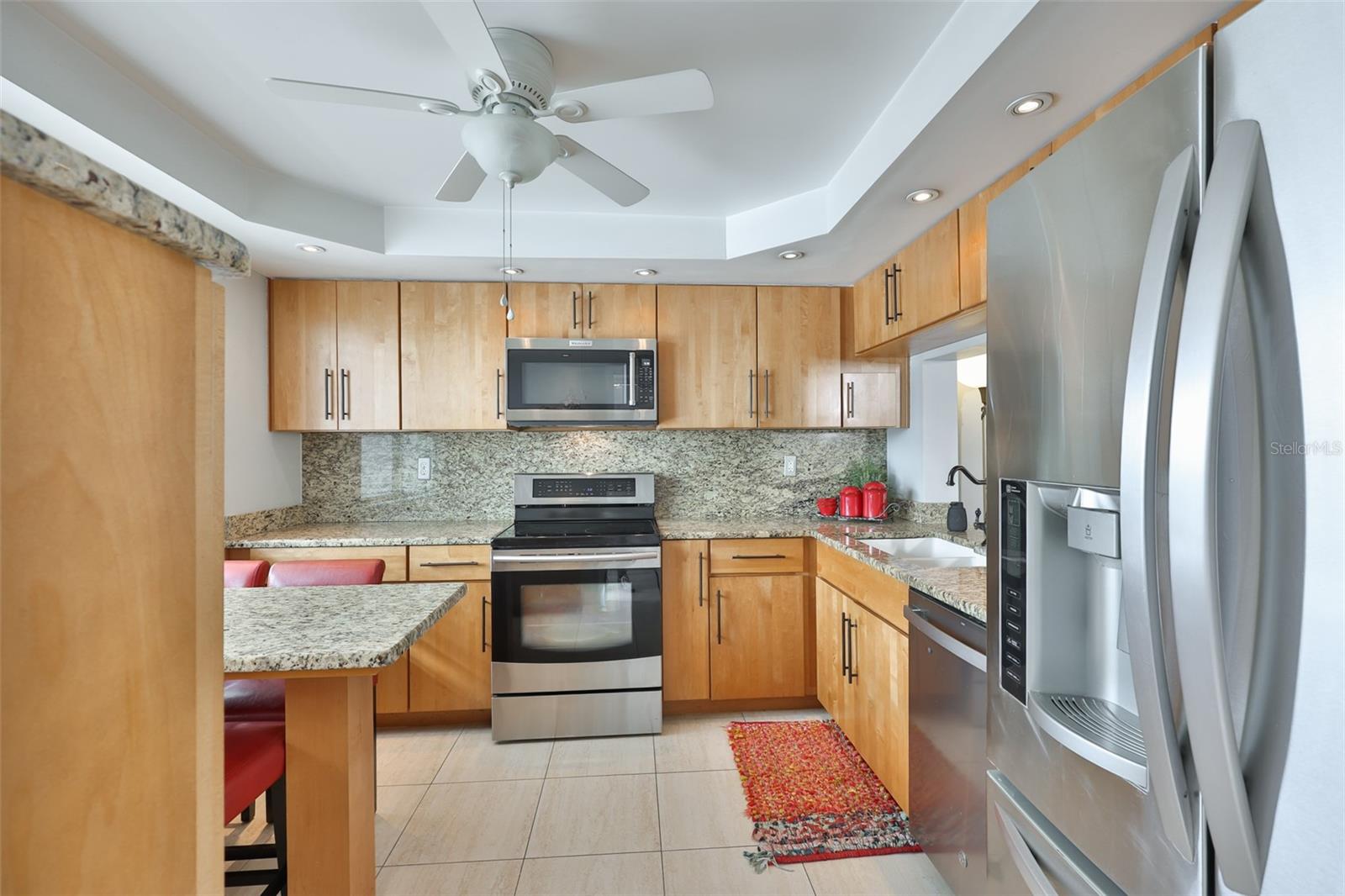 HARBOUR THE CONDO - Residential