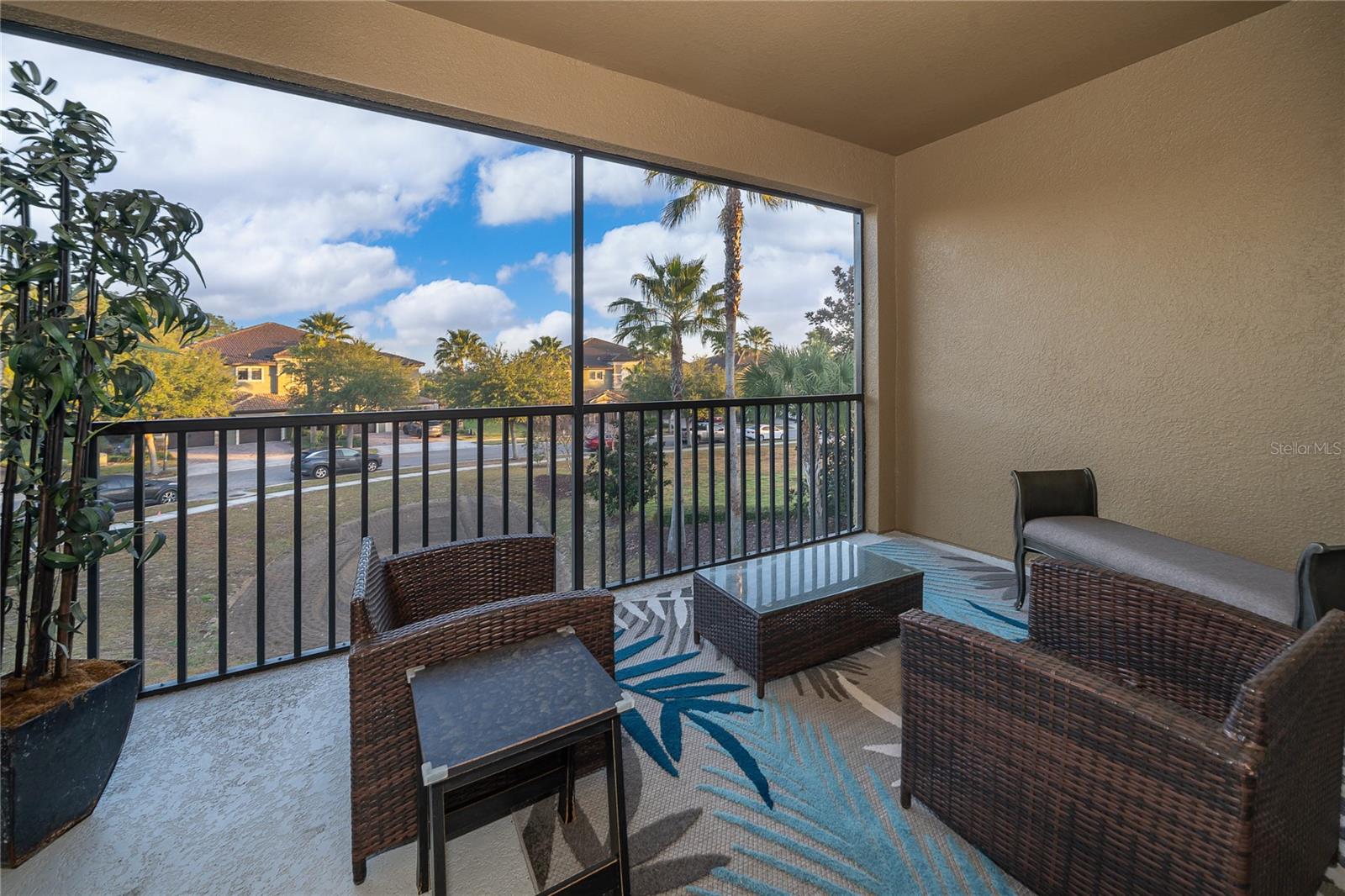 CHAMPIONS CLUB CONDO PH 13 - Residential