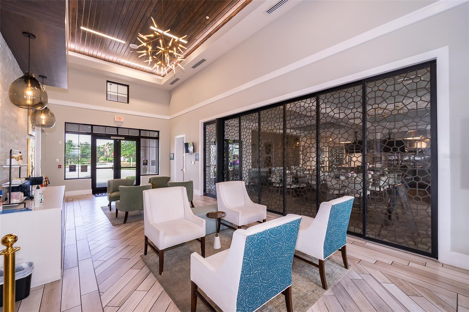 CHAMPIONS CLUB CONDO PH 13 - Residential