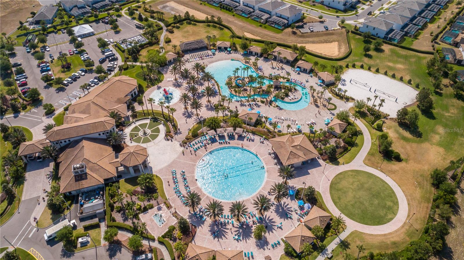 CHAMPIONS CLUB CONDO PH 13 - Residential