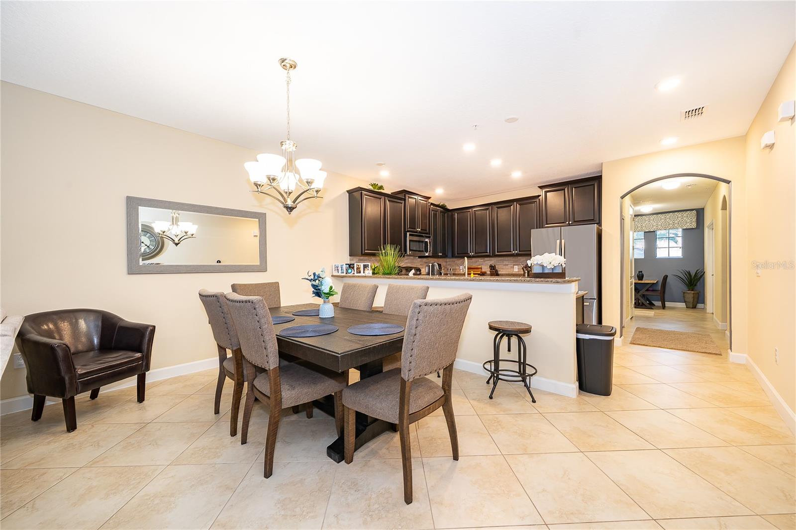 CHAMPIONS CLUB CONDO PH 13 - Residential