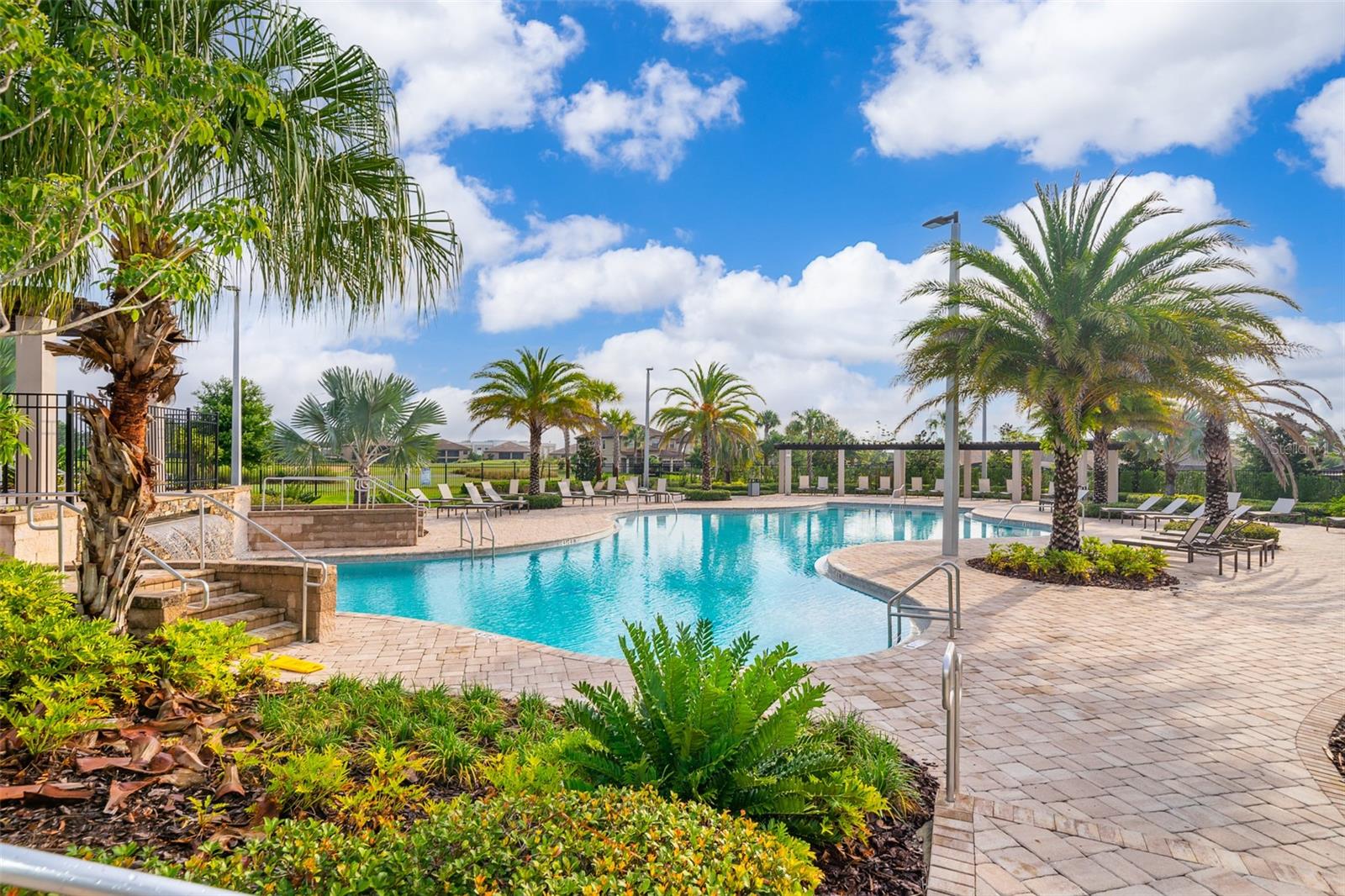 CHAMPIONS CLUB CONDO PH 13 - Residential