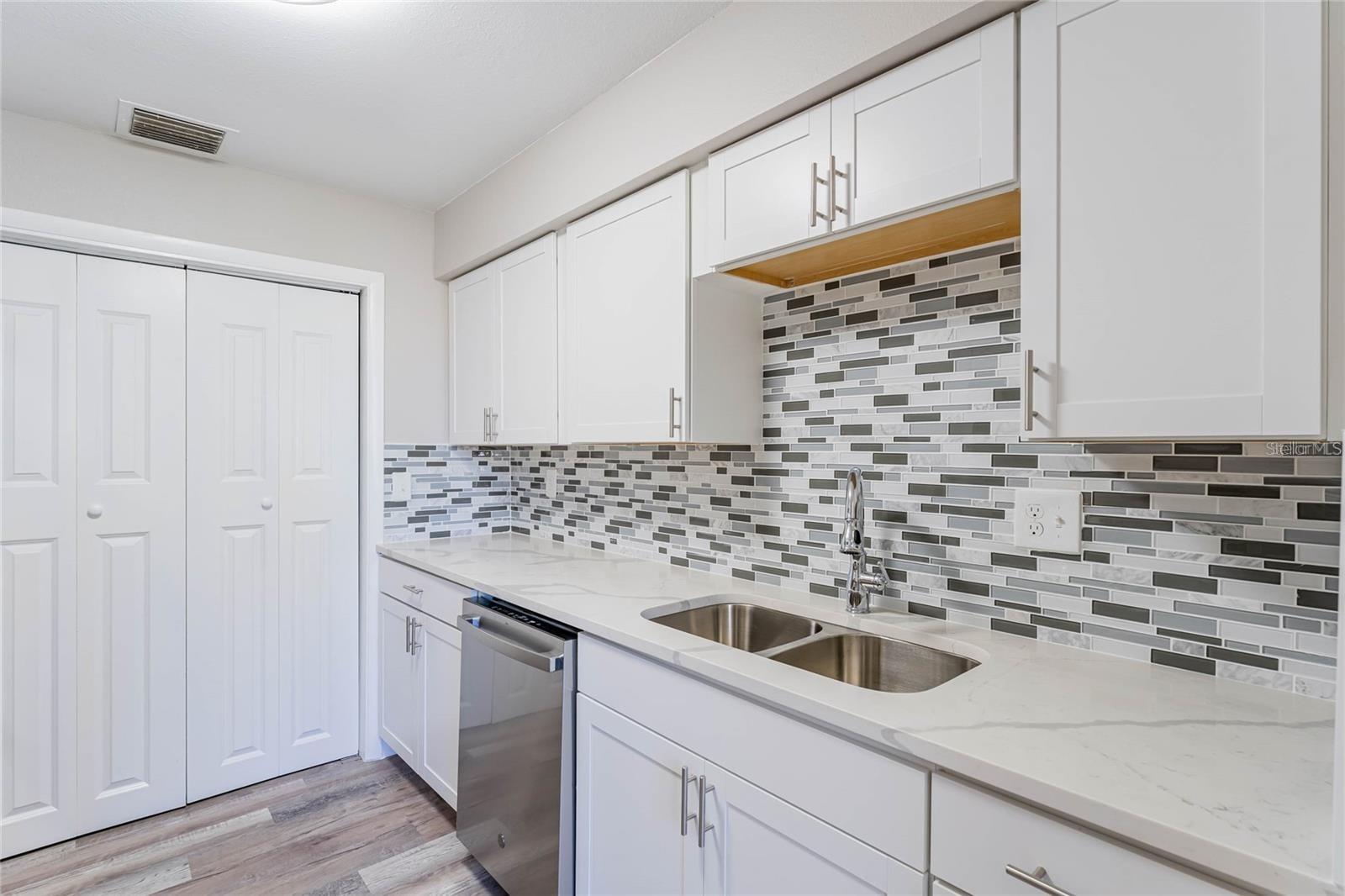 HILLSIDE TERRACE CONDOMINIUM - Residential