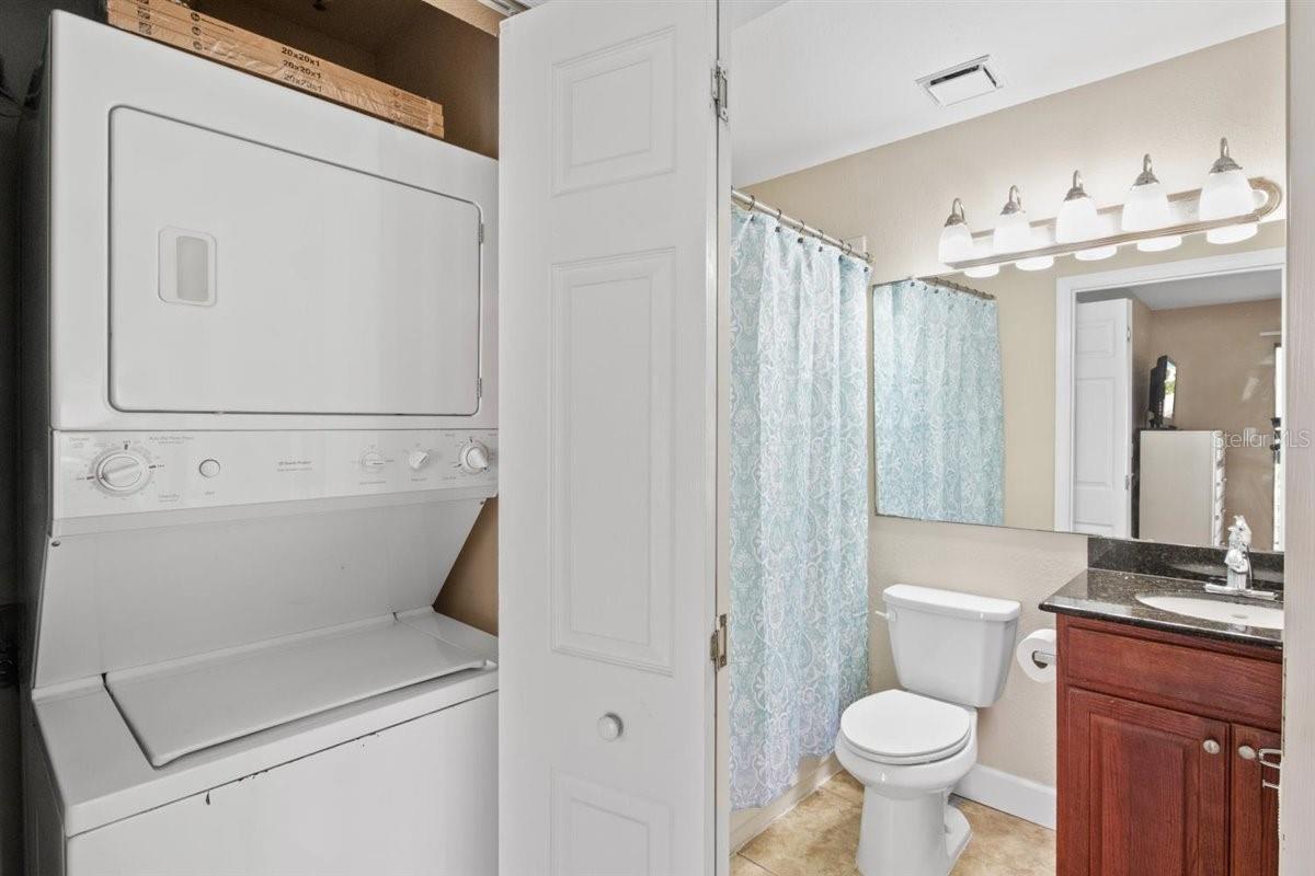 VINTAGE GRAND - Residential Lease