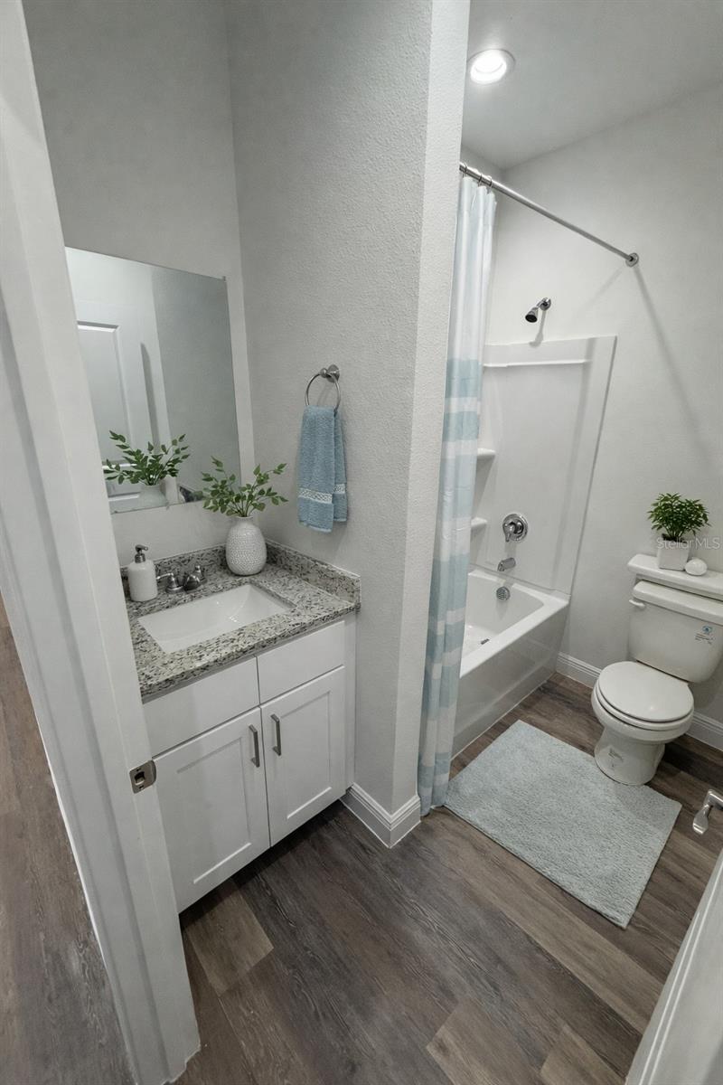 MIDWAY - Residential