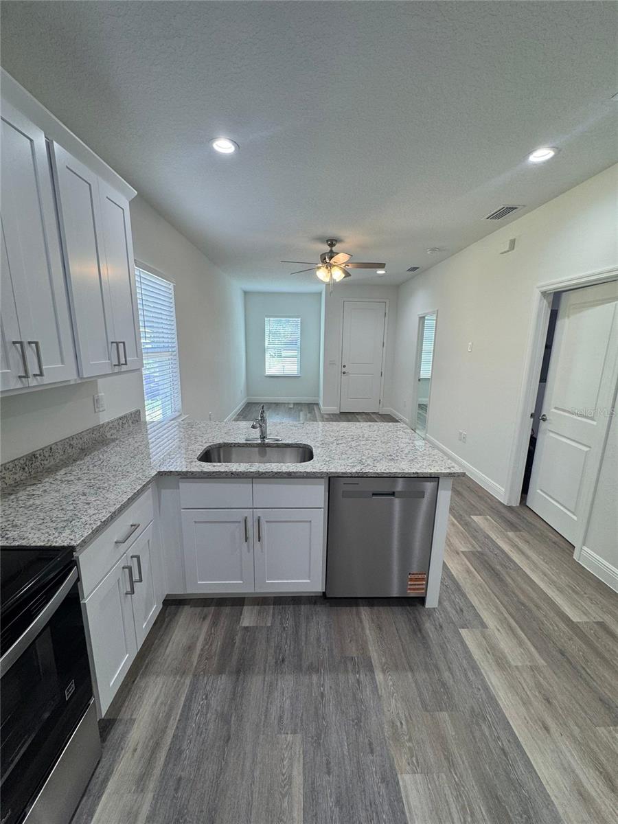 MIDWAY - Residential