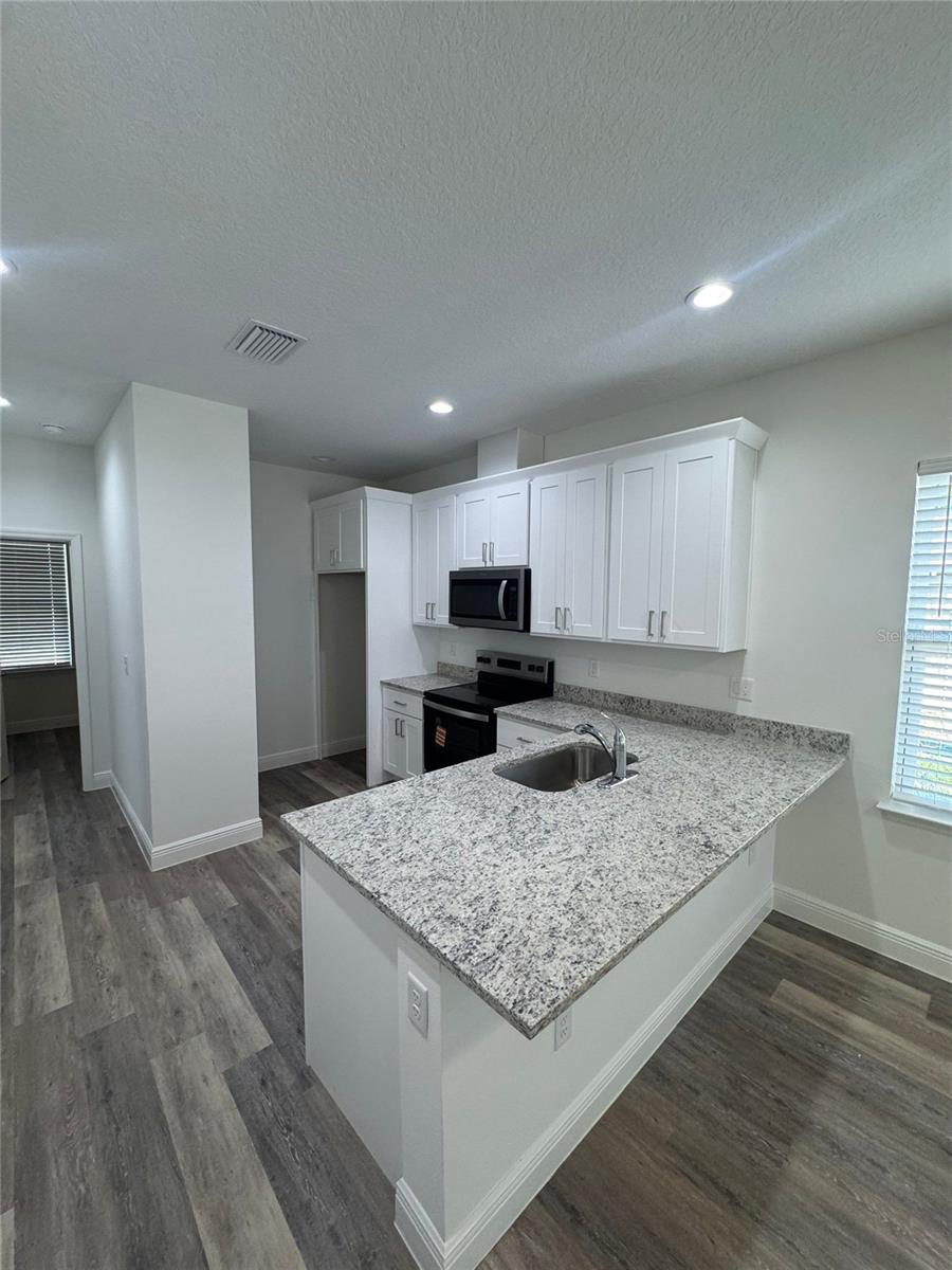 MIDWAY - Residential