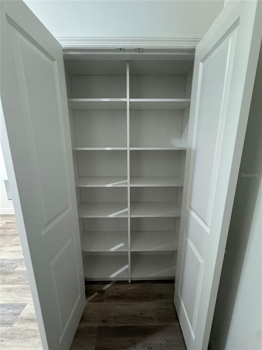 MIDWAY - Residential