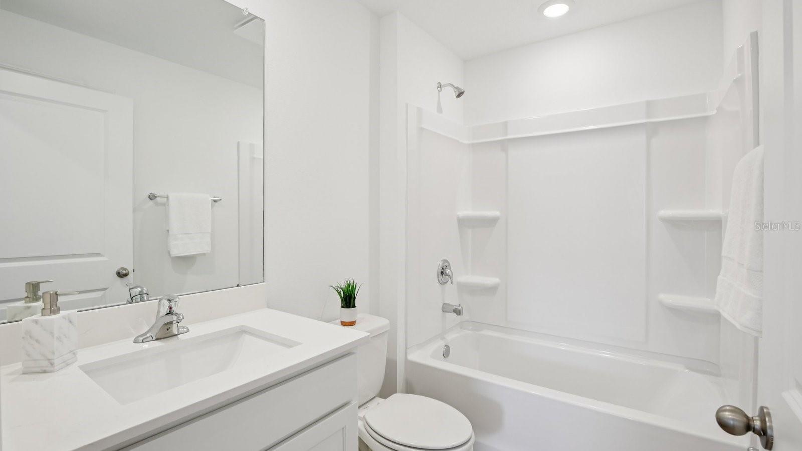 EAST REGNAS - Residential