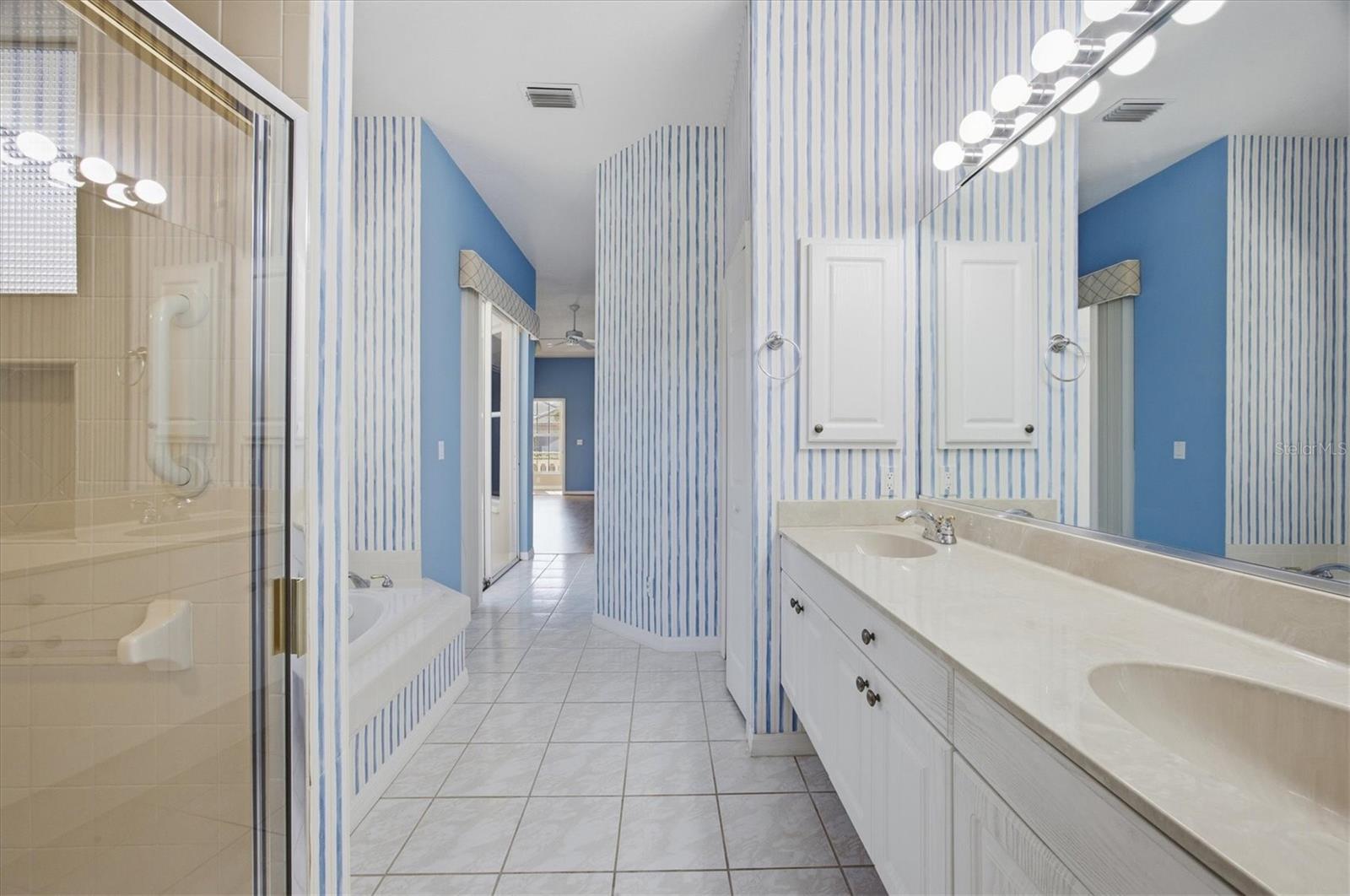 UNIVERSITY PARK - Residential