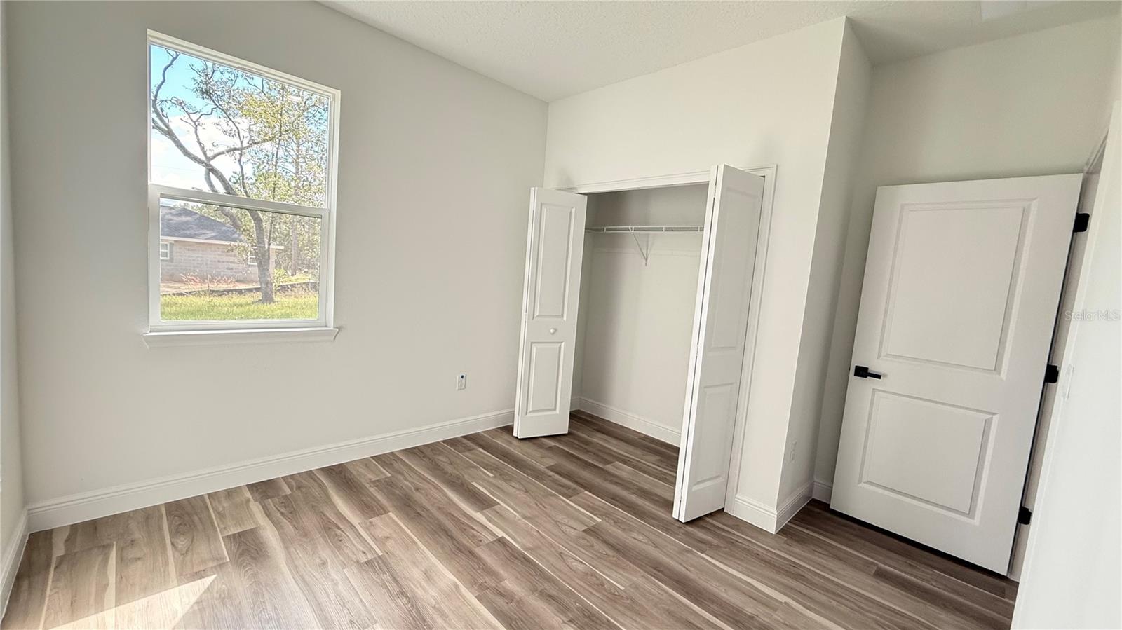 CITRUS SPGS UNIT 07 - Residential Lease