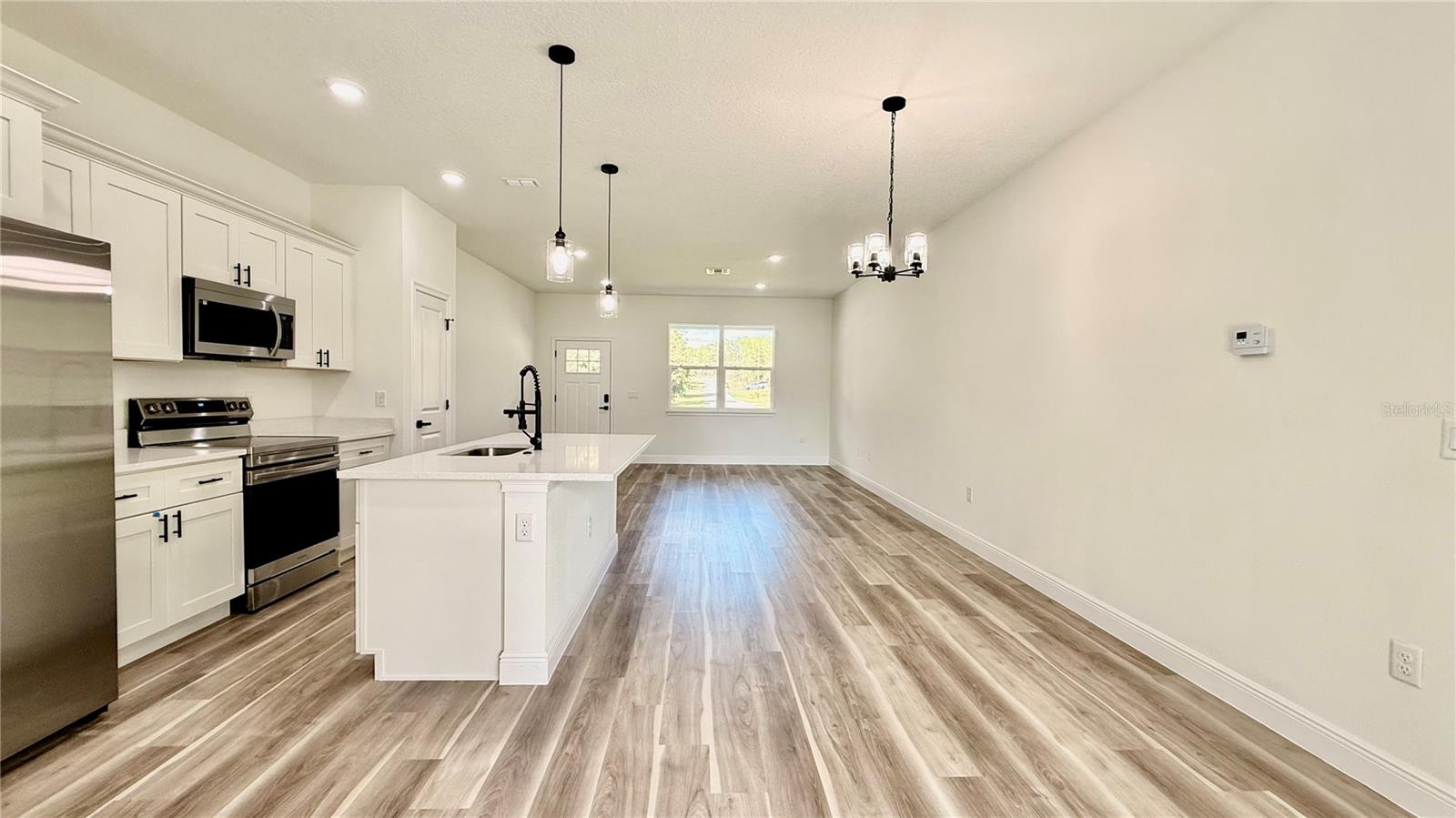 CITRUS SPGS UNIT 07 - Residential Lease