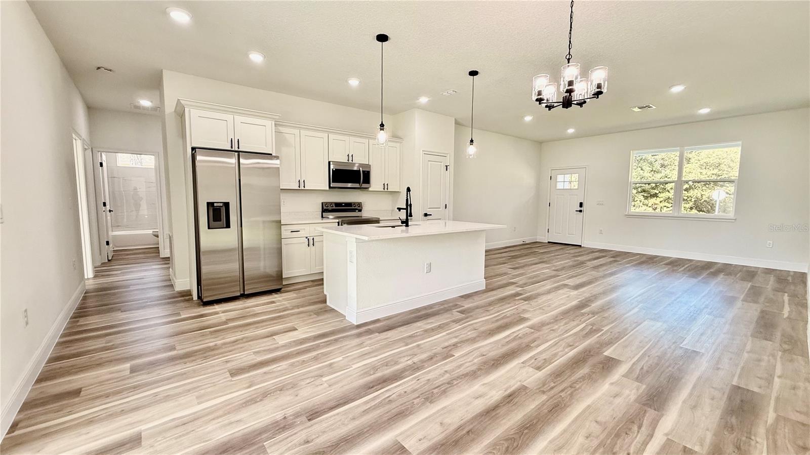 CITRUS SPGS UNIT 07 - Residential Lease