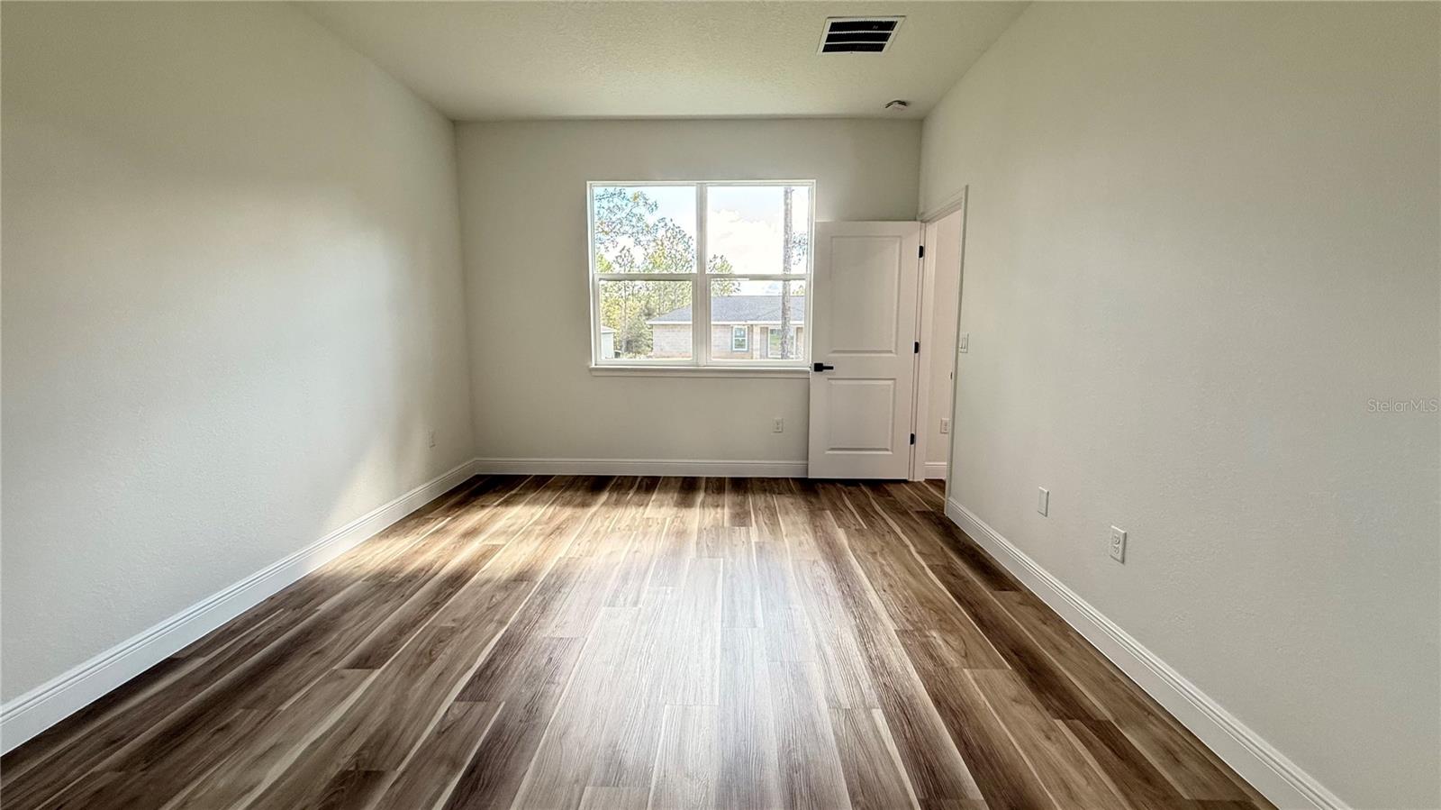 CITRUS SPGS UNIT 07 - Residential Lease