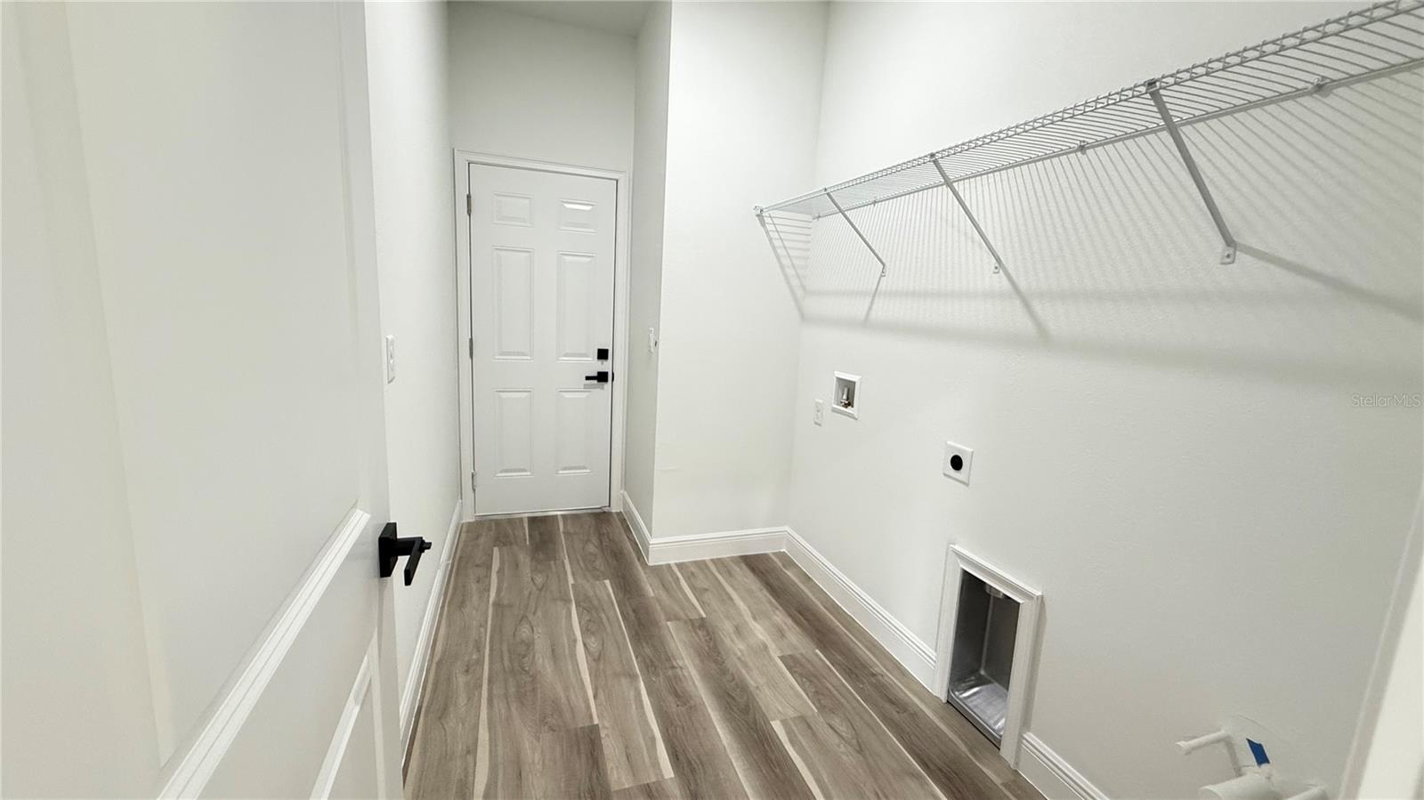 CITRUS SPGS UNIT 07 - Residential Lease