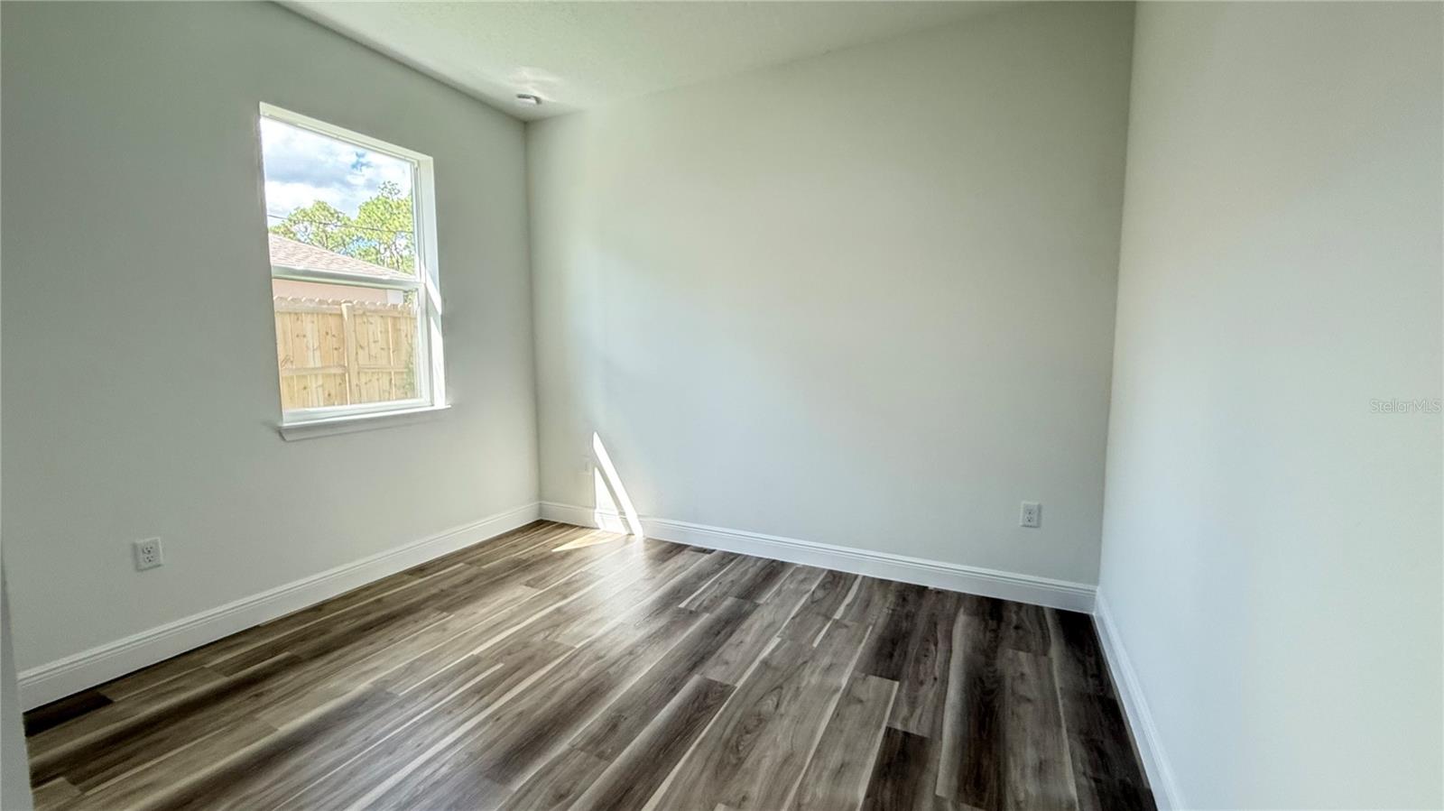 CITRUS SPGS UNIT 07 - Residential Lease