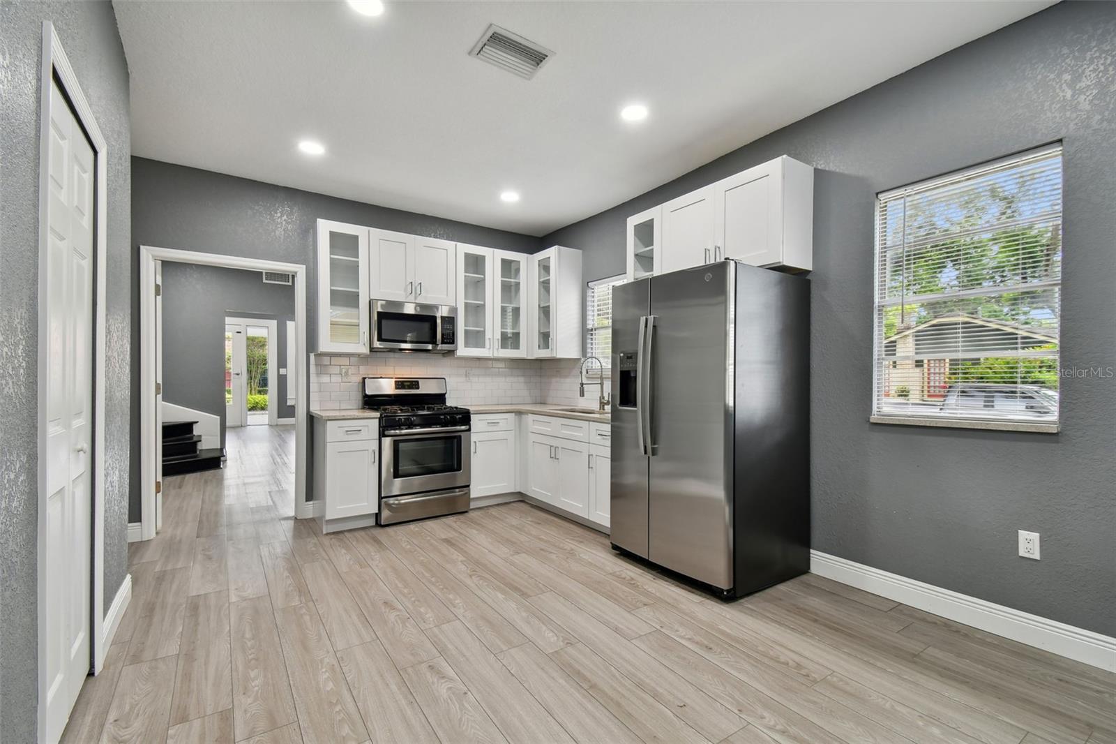 CENTER HILL - Residential