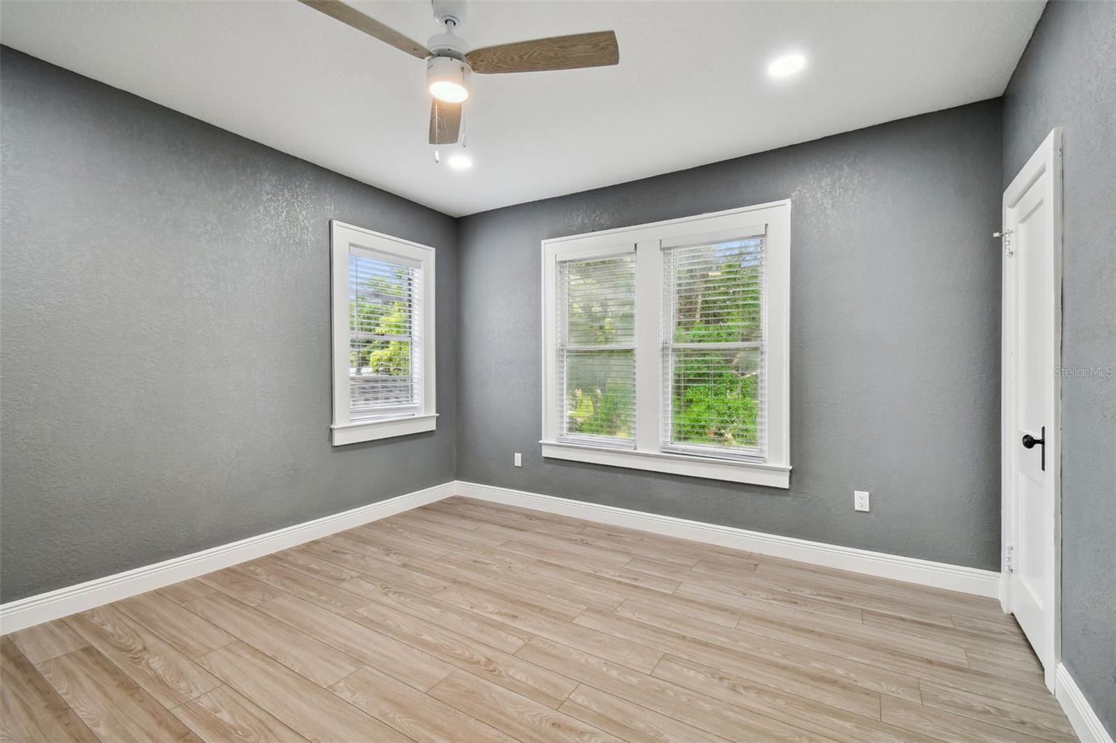 CENTER HILL - Residential