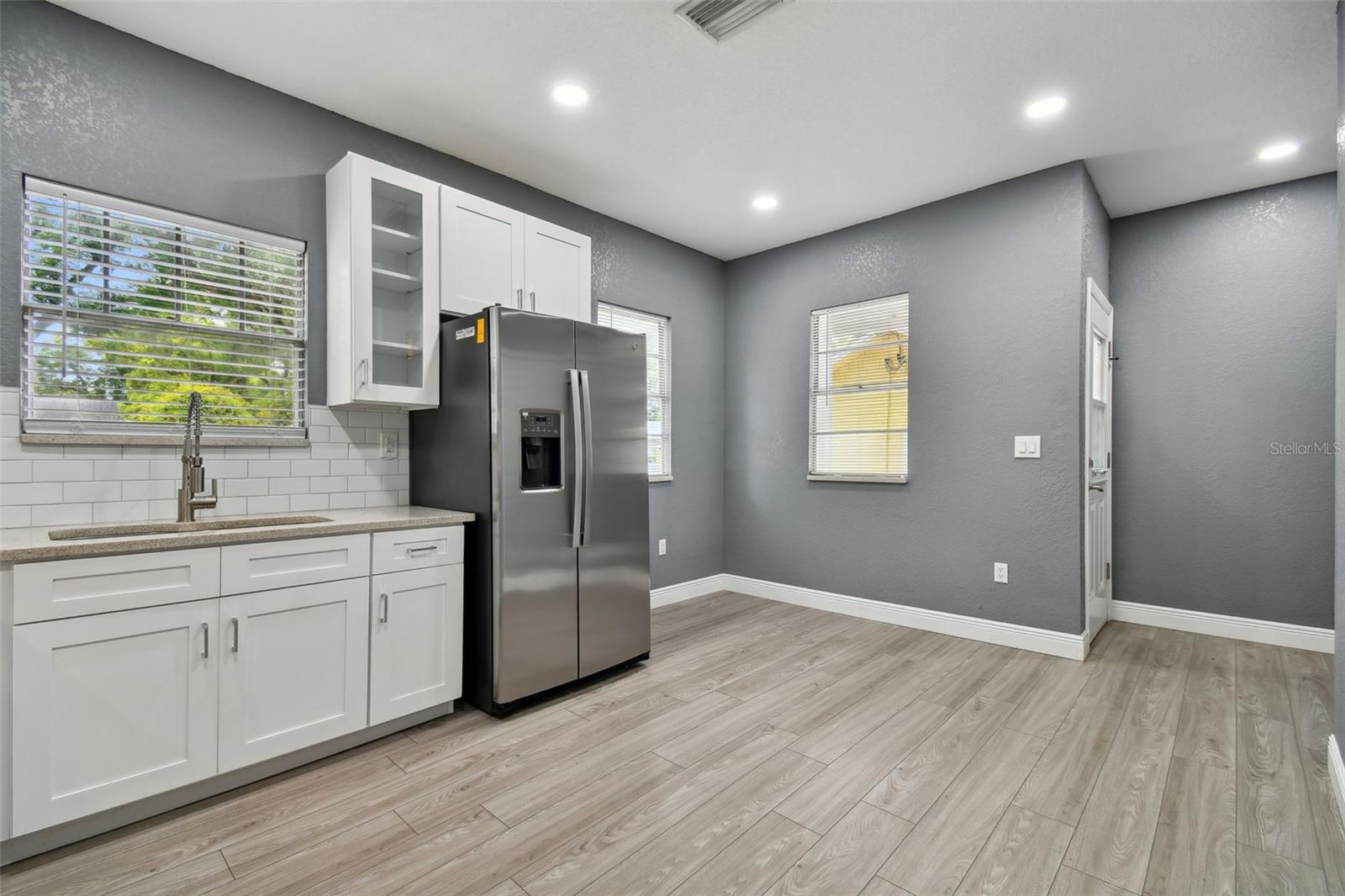 CENTER HILL - Residential