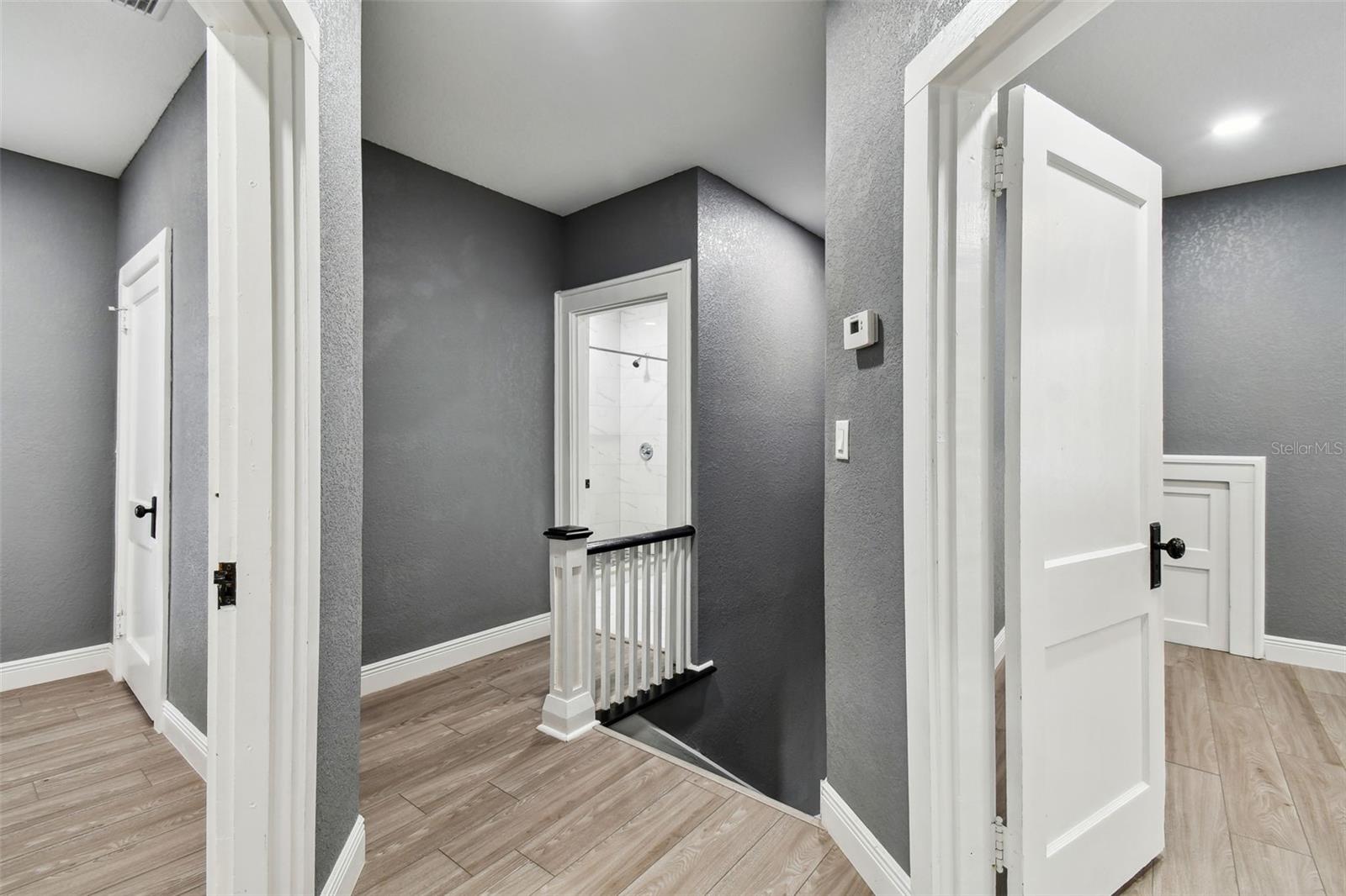 CENTER HILL - Residential